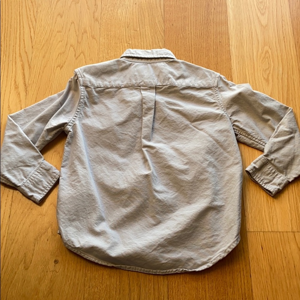 Ralph Lauren boys button down shirt. Size 3t - Picture 5 of 9